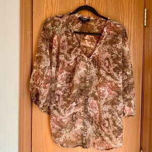 NINE WEST JEANS SHEER FLORAL FULL BUTTON 3/4 WING SLEEVES TOP BLOUSE SIZE S